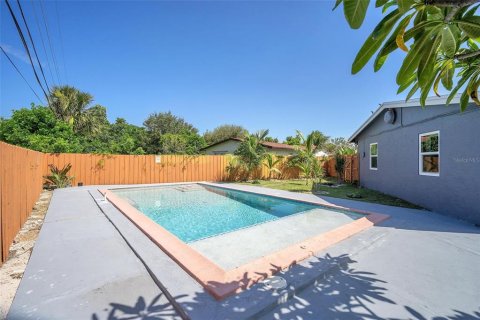 House in Fort Lauderdale, Florida 3 bedrooms, 147.9 sq.m. № 1297360 - photo 27