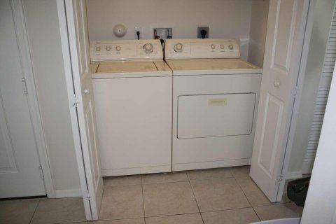 Townhouse in Jupiter, Florida 3 bedrooms, 203.73 sq.m. № 1117786 - photo 10