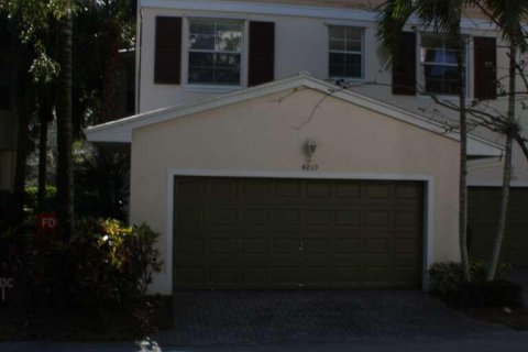 Townhouse in Jupiter, Florida 3 bedrooms, 203.73 sq.m. № 1117786 - photo 3
