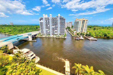 Condo in Fort Lauderdale, Florida, 1 bedroom  № 1007203 - photo 11