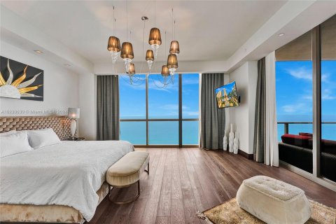 Copropriété à louer à Sunny Isles Beach, Floride: 4 chambres, 428.19 m2 № 1368 - photo 25