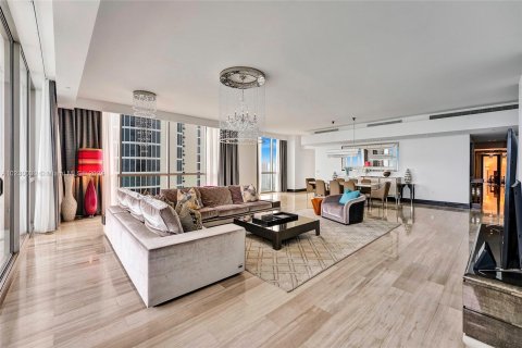 Copropriété à louer à Sunny Isles Beach, Floride: 4 chambres, 428.19 m2 № 1368 - photo 7