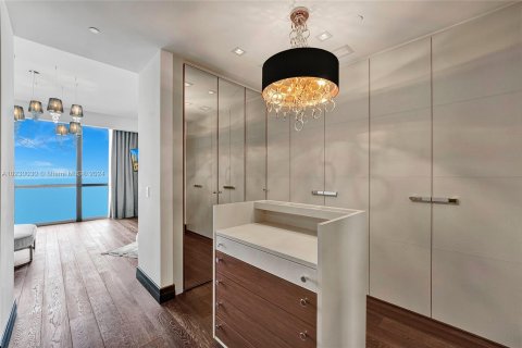 Copropriété à louer à Sunny Isles Beach, Floride: 4 chambres, 428.19 m2 № 1368 - photo 22