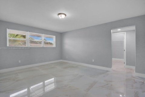 Casa en venta en West Palm Beach, Florida, 4 dormitorios, 164.07 m2 № 1362208 - foto 15