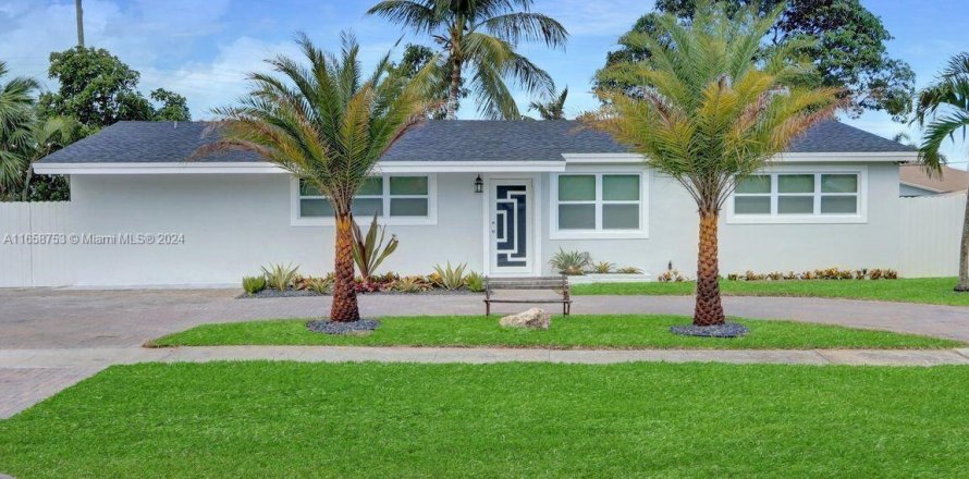 Villa ou maison à West Palm Beach, Floride 4 chambres, 164.07 m2 № 1362208