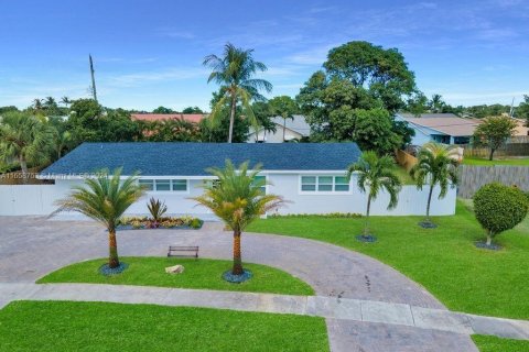 Villa ou maison à vendre à West Palm Beach, Floride: 4 chambres, 164.07 m2 № 1362208 - photo 3