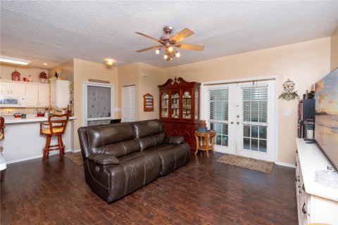 Condo in North Lauderdale, Florida, 1 bedroom  № 1364110 - photo 12