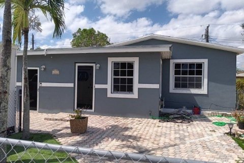 House in Fort Lauderdale, Florida 3 bedrooms, 116.96 sq.m. № 1209248 - photo 13