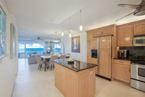 Condo in Lauderdale-by-the-Sea, Florida, 2 bedrooms  № 1100687 - photo 25