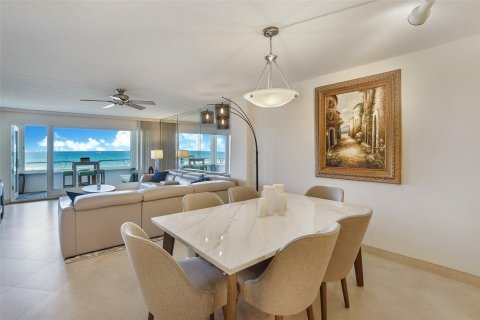 Condo in Lauderdale-by-the-Sea, Florida, 2 bedrooms  № 1100687 - photo 23