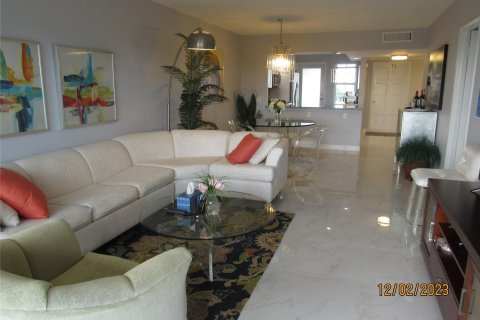 Copropriété à vendre à Pompano Beach, Floride: 1 chambre, 89.19 m2 № 870785 - photo 23