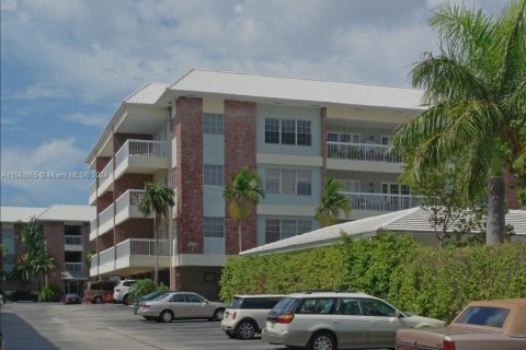 Copropriété à vendre à Fort Lauderdale, Floride: 2 chambres, 86.58 m2 № 1325711 - photo 13