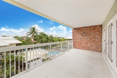 Condo in Fort Lauderdale, Florida, 2 bedrooms  № 1325711 - photo 10