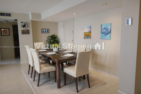 Condominio en venta en Sunny Isles Beach, Florida, 2 dormitorios, 118.45 m2 № 1325664 - foto 9