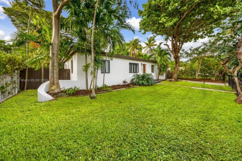 Casa en venta en Miami, Florida, 4 dormitorios, 143.07 m2 № 1384215 - foto 3