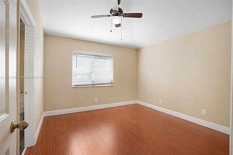 Adosado en venta en Pembroke Pines, Florida, 3 dormitorios, 126.44 m2 № 1101679 - foto 21