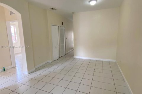 Condominio en venta en Homestead, Florida, 3 dormitorios, 98.48 m2 № 1128712 - foto 11