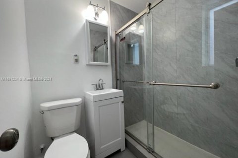 Condominio en venta en Miami Beach, Florida, 22.3 m2 № 1181025 - foto 11