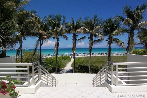 Copropriété à louer à Miami Beach, Floride: 1 chambre, 81.75 m2 № 7052 - photo 3