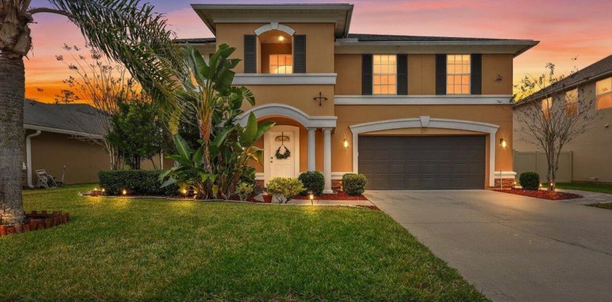 House in St. Johns, Florida 4 bedrooms, 237.27 sq.m. № 907437