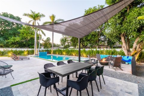 Casa en venta en Miami, Florida, 3 dormitorios, 189.06 m2 № 1375814 - foto 11