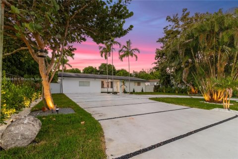 Casa en venta en Miami, Florida, 3 dormitorios, 189.06 m2 № 1375814 - foto 14