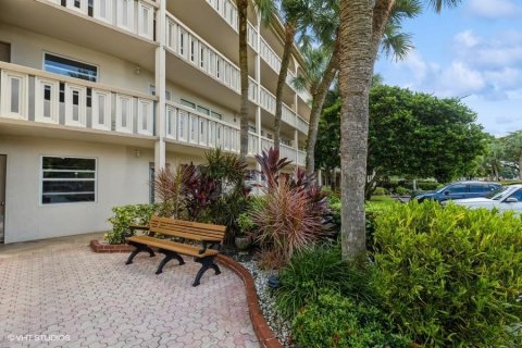 Condominio en venta en Coconut Creek, Florida, 2 dormitorios, 96.62 m2 № 764305 - foto 19