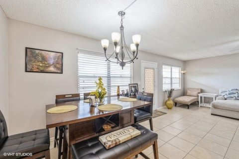 Condominio en venta en Coconut Creek, Florida, 2 dormitorios, 96.62 m2 № 764305 - foto 12