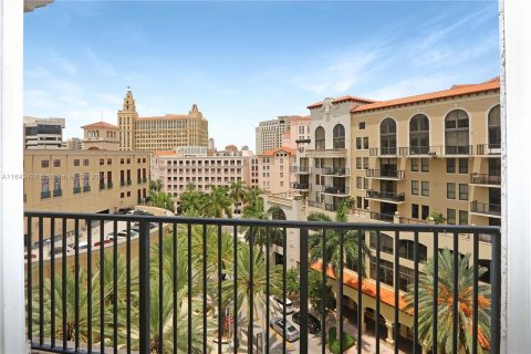 Condominio en venta en Coral Gables, Florida, 2 dormitorios, 105.82 m2 № 1327867 - foto 2