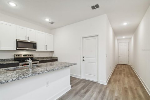 Immobilier commercial à vendre à Tampa, Floride: 278.71 m2 № 1370199 - photo 11