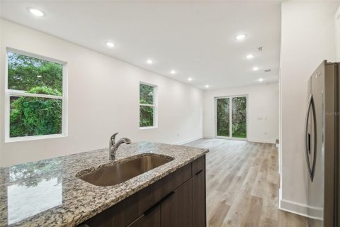 Immobilier commercial à vendre à Tampa, Floride: 278.71 m2 № 1370199 - photo 17