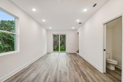 Immobilier commercial à vendre à Tampa, Floride: 278.71 m2 № 1370199 - photo 23