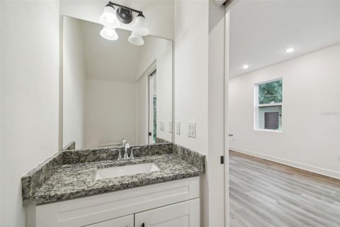 Immobilier commercial à vendre à Tampa, Floride: 278.71 m2 № 1370199 - photo 21