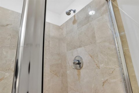 Condo in Aventura, Florida, 3 bedrooms  № 1147275 - photo 23