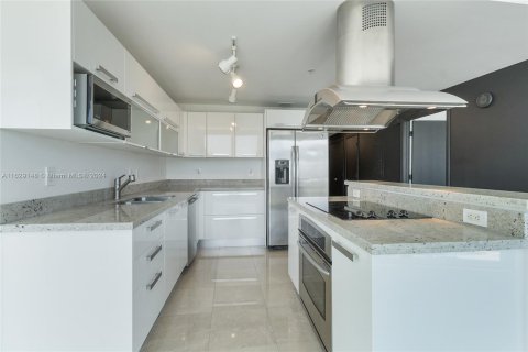 Condominio en venta en Miami, Florida, 2 dormitorios, 134.62 m2 № 1288912 - foto 6