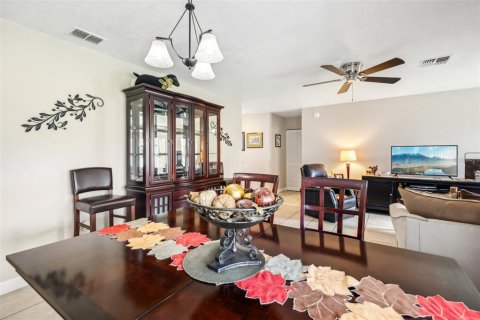 Villa ou maison à vendre à Kissimmee, Floride: 2 chambres, 109.25 m2 № 1265722 - photo 10