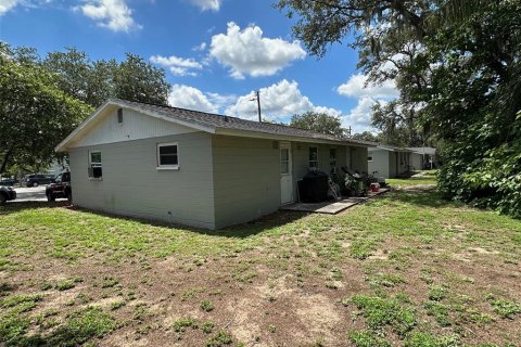 Propiedad comercial en venta en Brandon, Florida, 106.28 m2 № 1373238 - foto 2