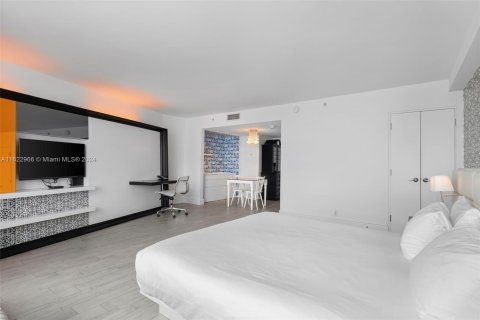 Condominio en venta en Miami Beach, Florida, 49.24 m2 № 1270426 - foto 4