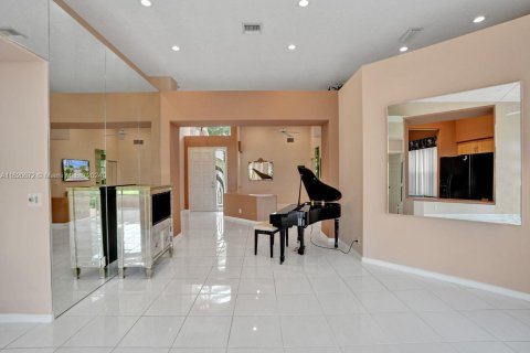 House in Boca Raton, Florida 2 bedrooms, 166.48 sq.m. № 1271785 - photo 13