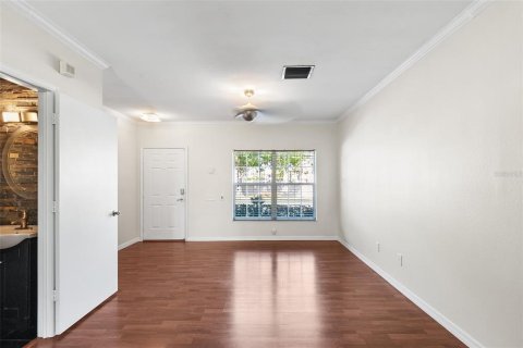 Adosado en venta en Tampa, Florida, 2 dormitorios, 110 m2 № 1392442 - foto 9