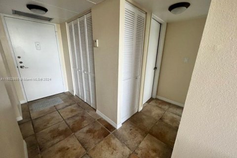 Copropriété à vendre à Hollywood, Floride: 1 chambre, 72.46 m2 № 1222118 - photo 18