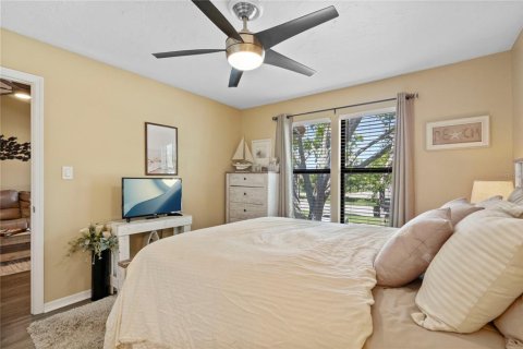 Copropriété à vendre à Sarasota, Floride: 2 chambres, 90.3 m2 № 1249800 - photo 29