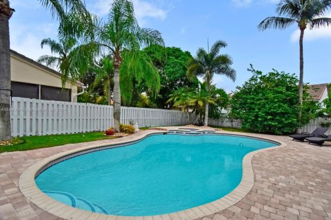 House in Weston, Florida 4 bedrooms, 226.96 sq.m. № 1319069 - photo 7