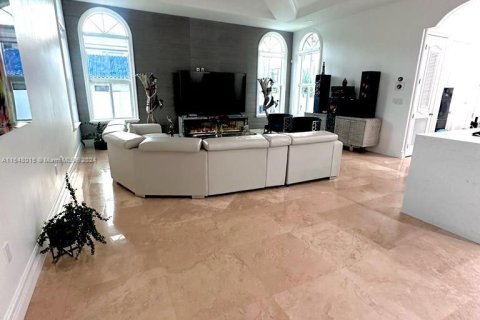 Villa ou maison à vendre à Miami, Floride: 4 chambres, 449 m2 № 1324522 - photo 14