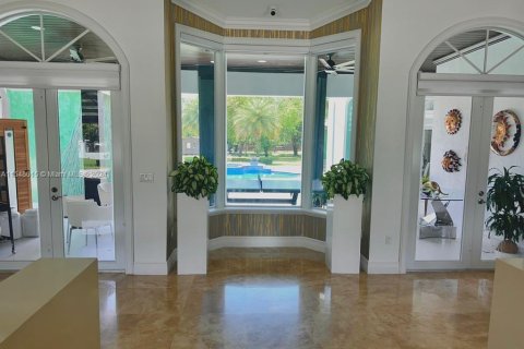 Villa ou maison à vendre à Miami, Floride: 4 chambres, 449 m2 № 1324522 - photo 12