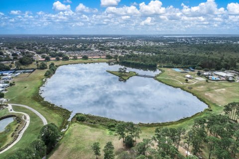 Condo in Sebring, Florida, 2 bedrooms  № 1129159 - photo 10