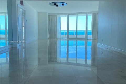 Copropriété à vendre à Miami, Floride: 3 chambres, 294.5 m2 № 1367033 - photo 15