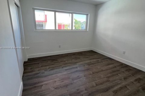 Copropriété à louer à Hallandale Beach, Floride: 2 chambres, 117.06 m2 № 1367032 - photo 15