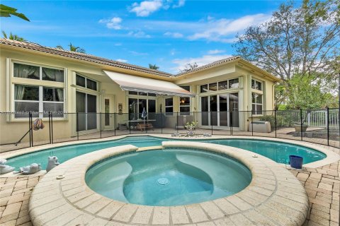 Villa ou maison à vendre à Parkland, Floride: 5 chambres, 259.66 m2 № 936397 - photo 5