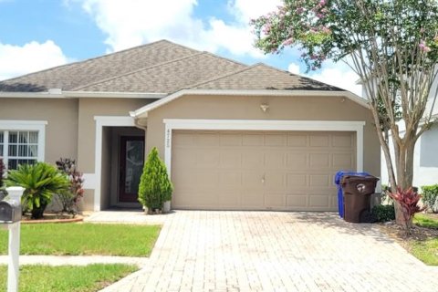 Villa ou maison à vendre à Kissimmee, Floride: 4 chambres, 159.79 m2 № 1267273 - photo 1